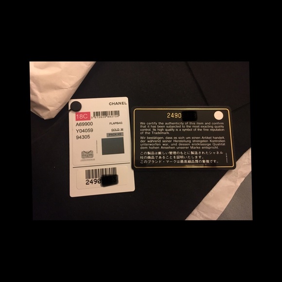 **SOLD**💯 % authentic Chanel mini rectangular - Picture 3 of 7